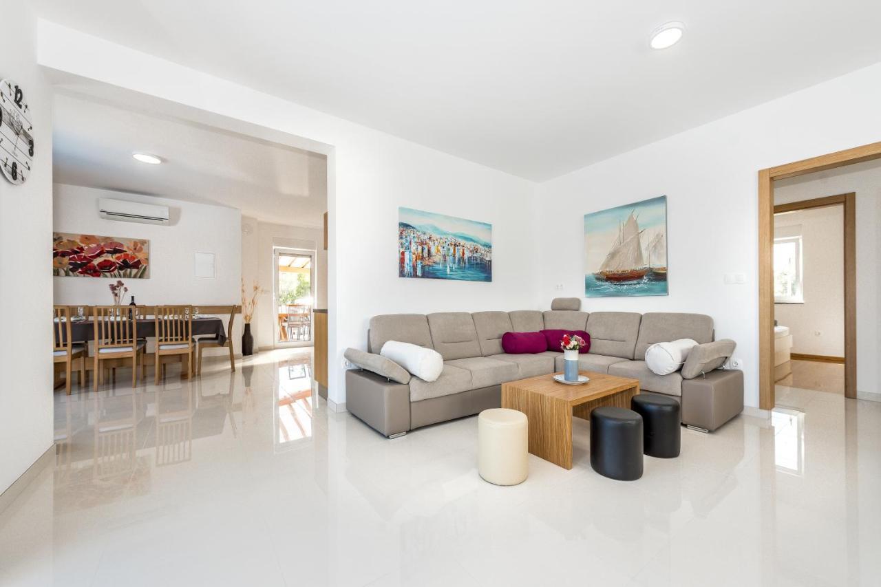 Villa Jadrija Beach Шибеник Экстерьер фото
